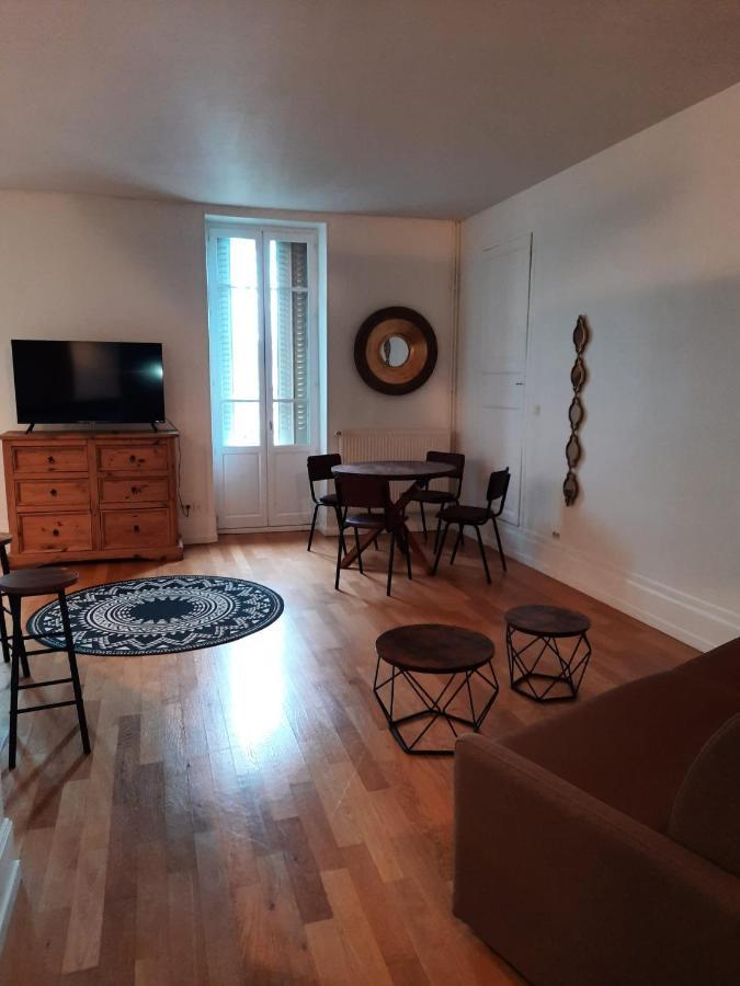 Appartement Jean Paul Sarthe Chalon-sur-Saone Exterior photo